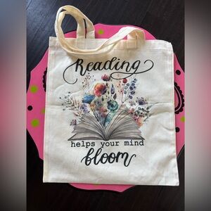 READING CANVAS BOOK TOTE BAG- NWOT
